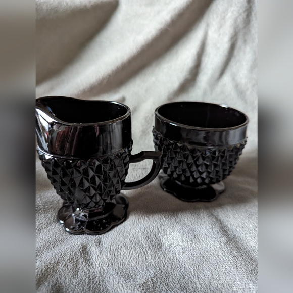Vintage Indiana Glass, Tiara Black Diamond Point Creamer And open sugar bowl set - Picture 3 of 6